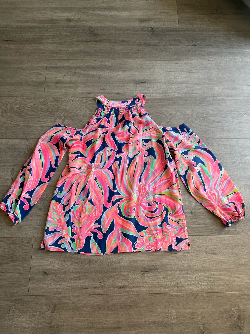 Lilly Pulitzer Sunny Shoulder Elsa Top - size small - Banana Flambé - Picture 4 of 4